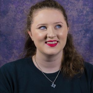 Meet your Posher, Caroline